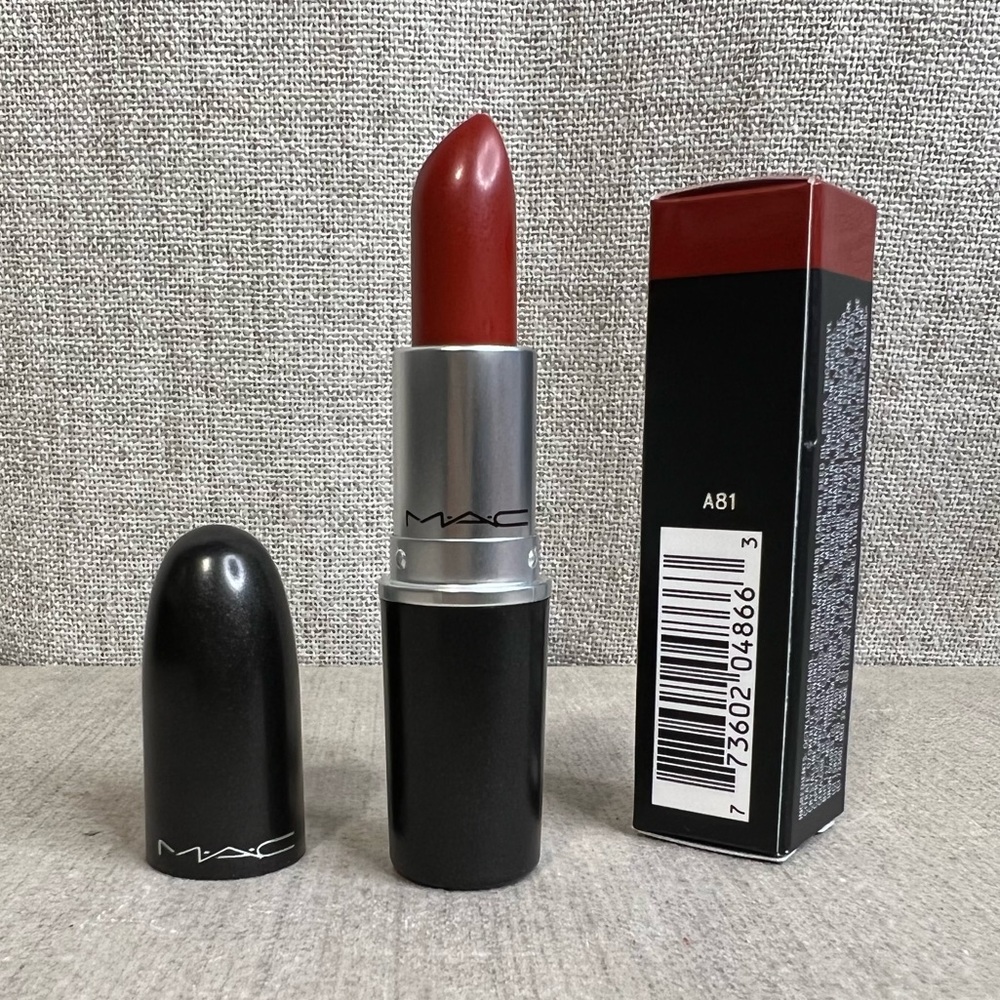 🎁2 for $30🎁 MAC Lipstick Matte in Chili - Picture 3 of 6